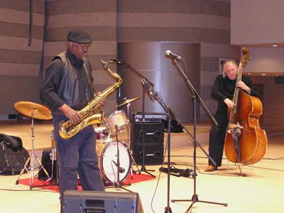 Trio X playing in Congress Hall